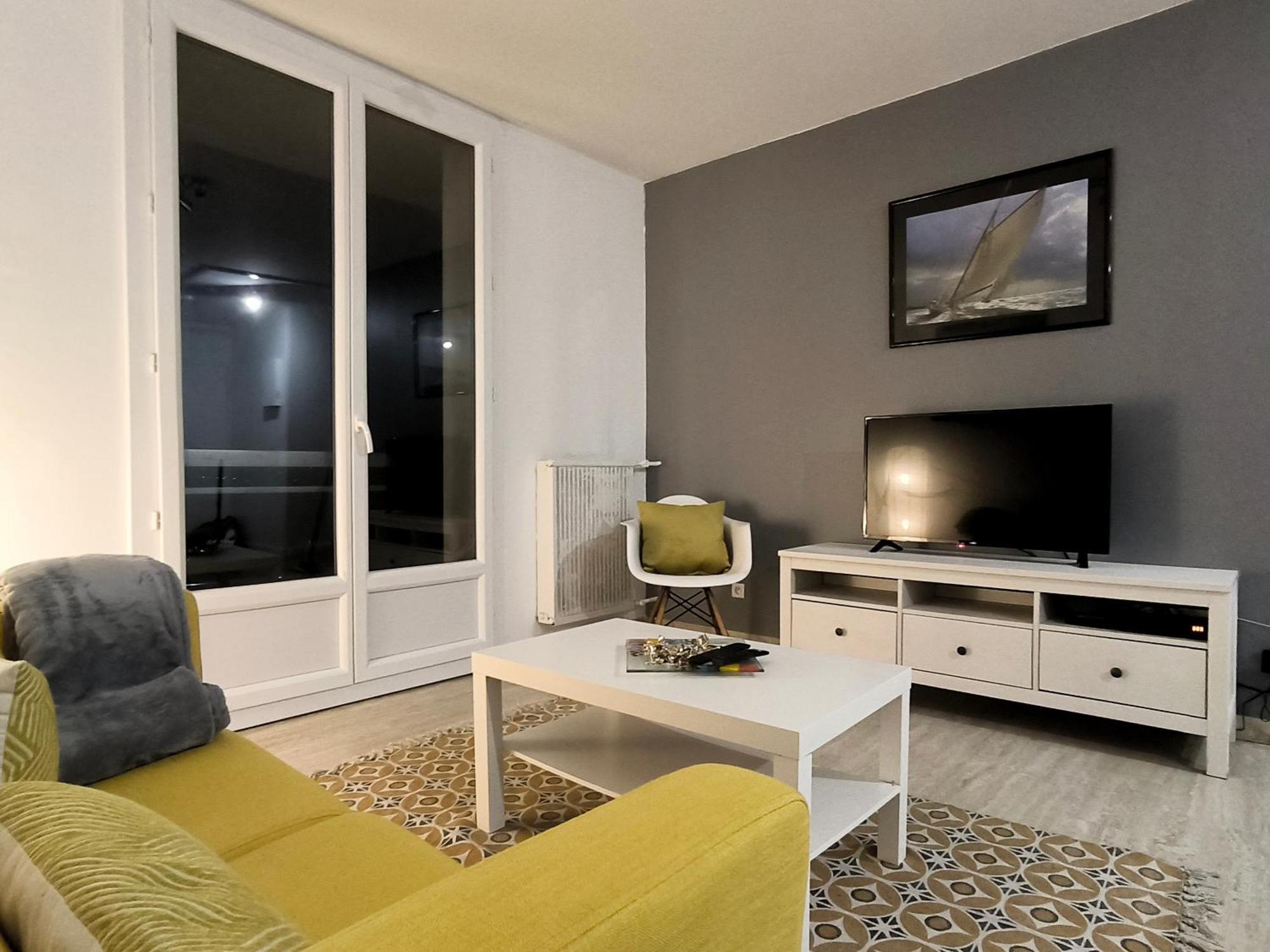 Апартаменты Joli T2 Lumineux Avec Balcon Et Wifi - Proche Cv Экс-ан-Прованс Экстерьер фото